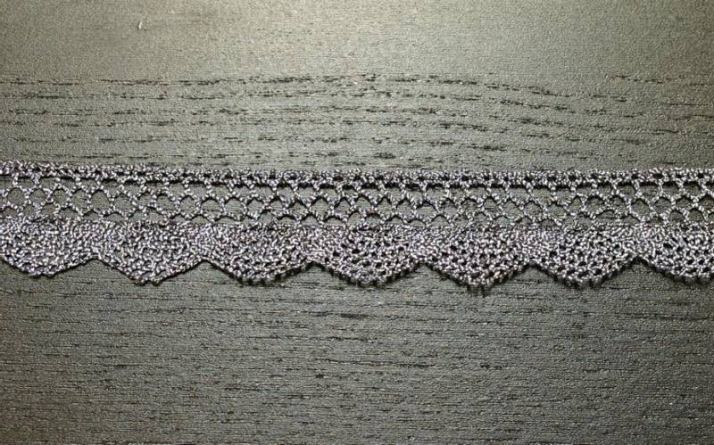 Metallisk hekleblonde 20 mm antikk sølv