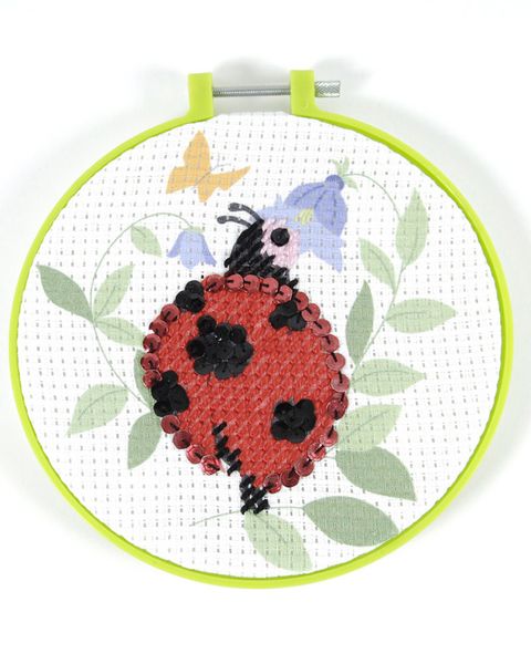 Hovedbilde I can stitch! Marihøne  Halvsting læringspakke